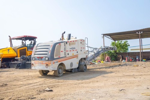 Road Milling Machine – Wirtgen W100
