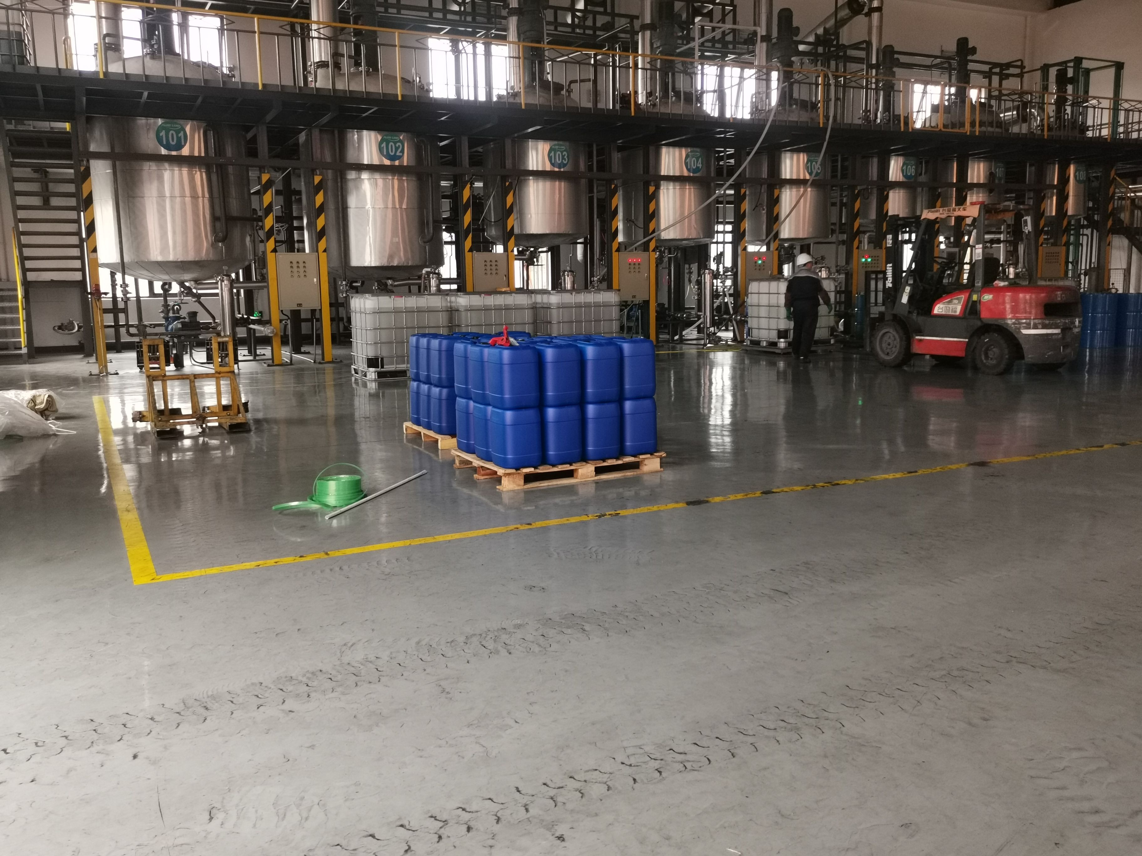 Poly hexa methylene guanidine phosphate